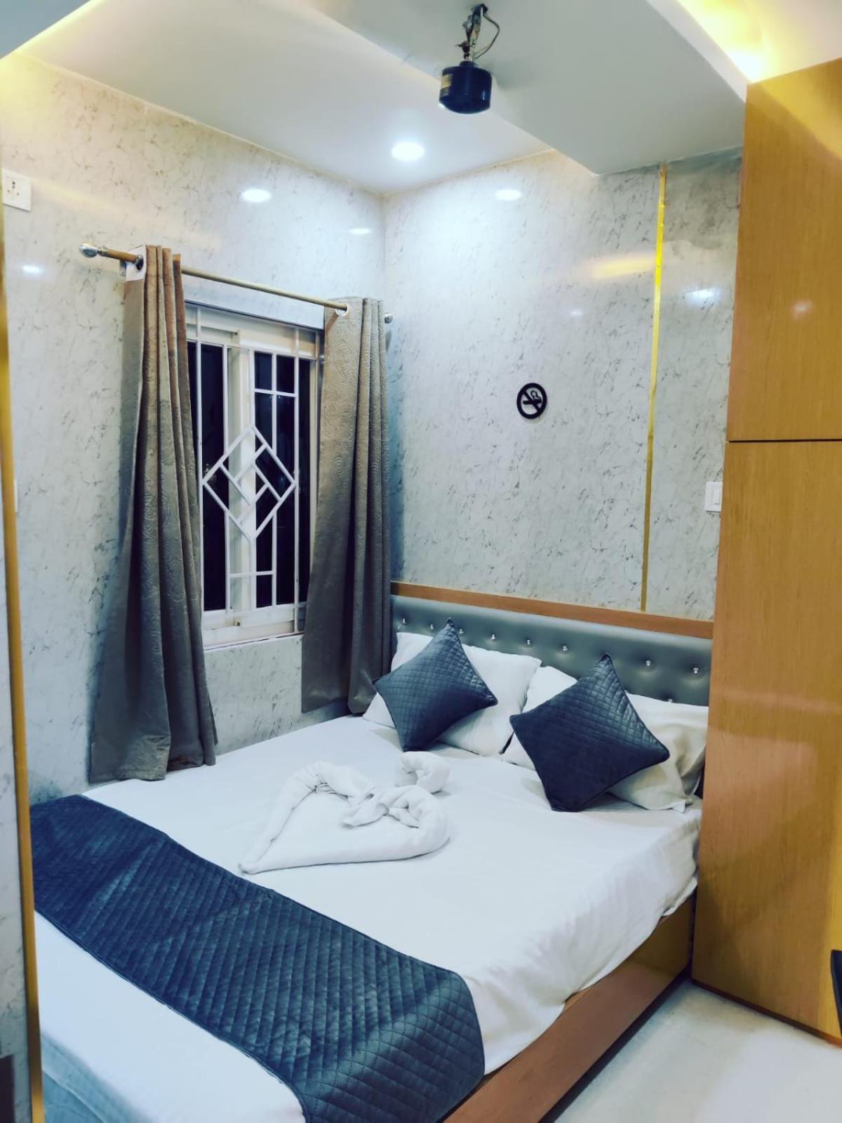 Royal Inn Гувахати Екстериор снимка